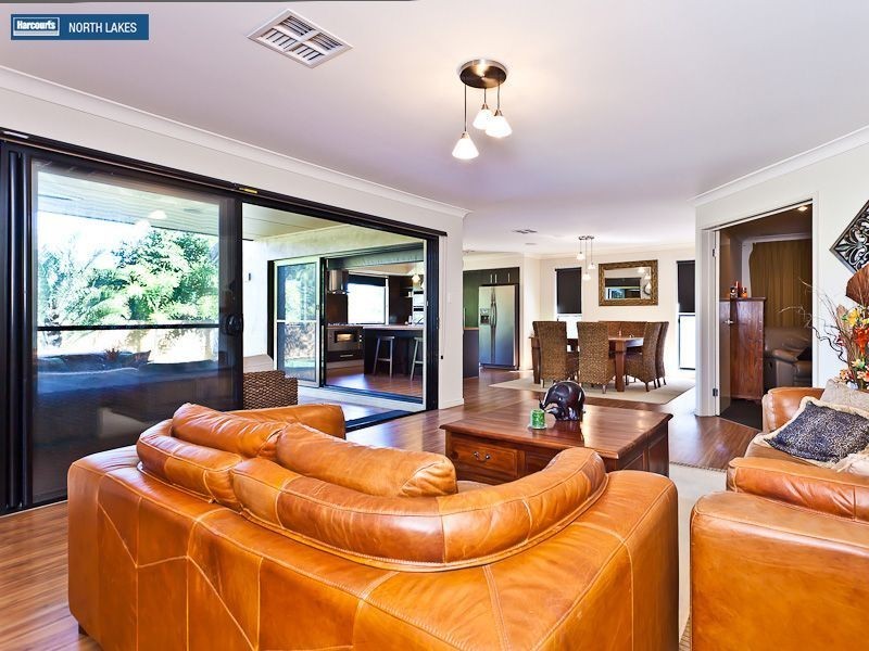8 Pampling Court, North Lakes QLD 4509