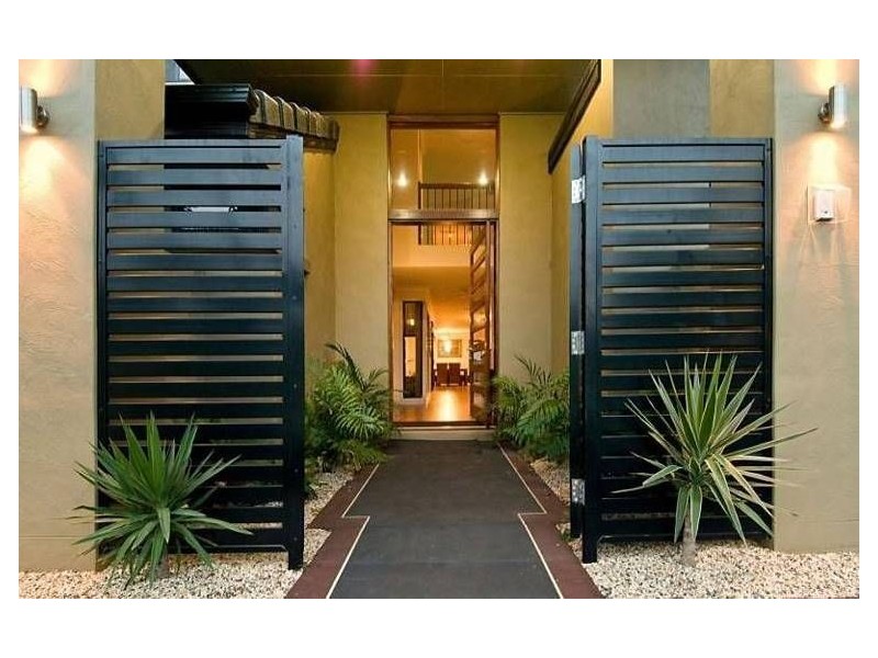8 Pampling Court, North Lakes QLD 4509