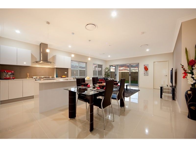 7 Troon Street, North Lakes QLD 4509