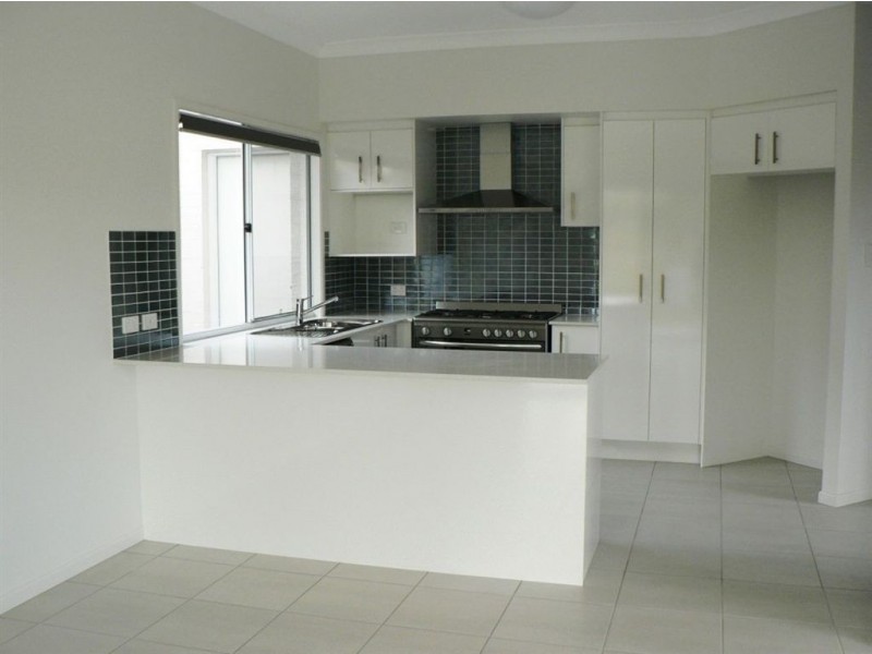 33 Merion Cct, North Lakes QLD 4509