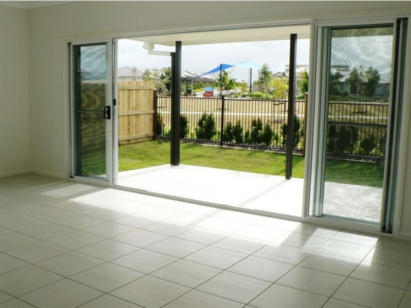 33 Merion Cct, North Lakes QLD 4509