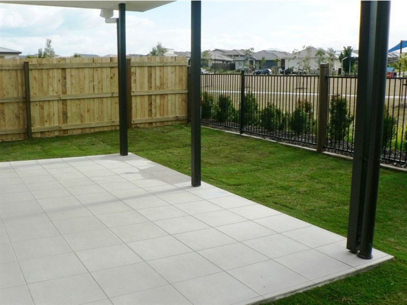 33 Merion Cct, North Lakes QLD 4509