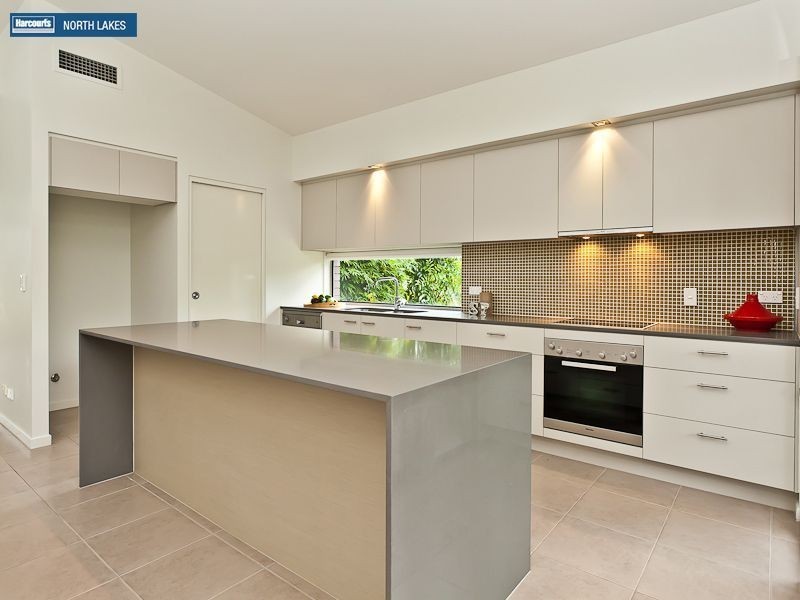 8 Kipfler Lane, Warner QLD 4500