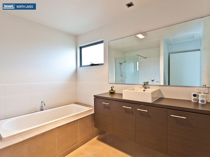8 Kipfler Lane, Warner QLD 4500