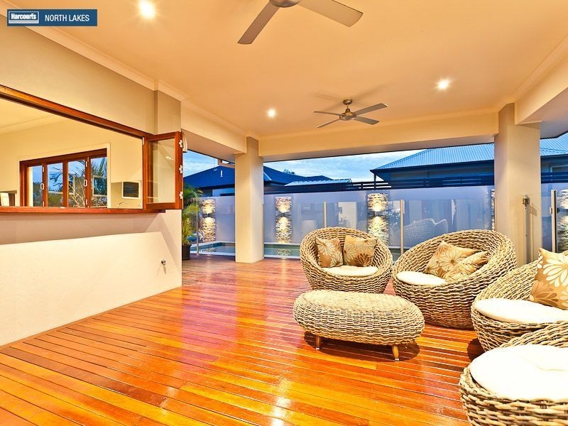 6 Trevino Parade, North Lakes QLD 4509