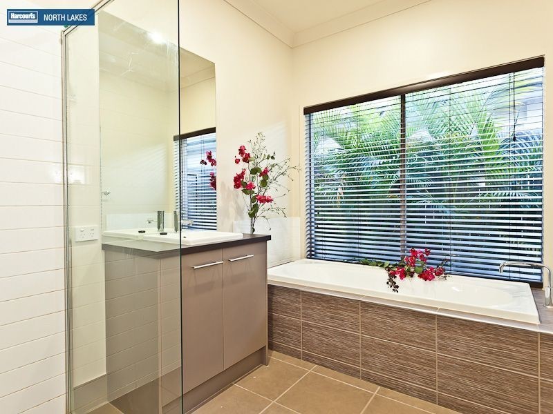 6 Trevino Parade, North Lakes QLD 4509