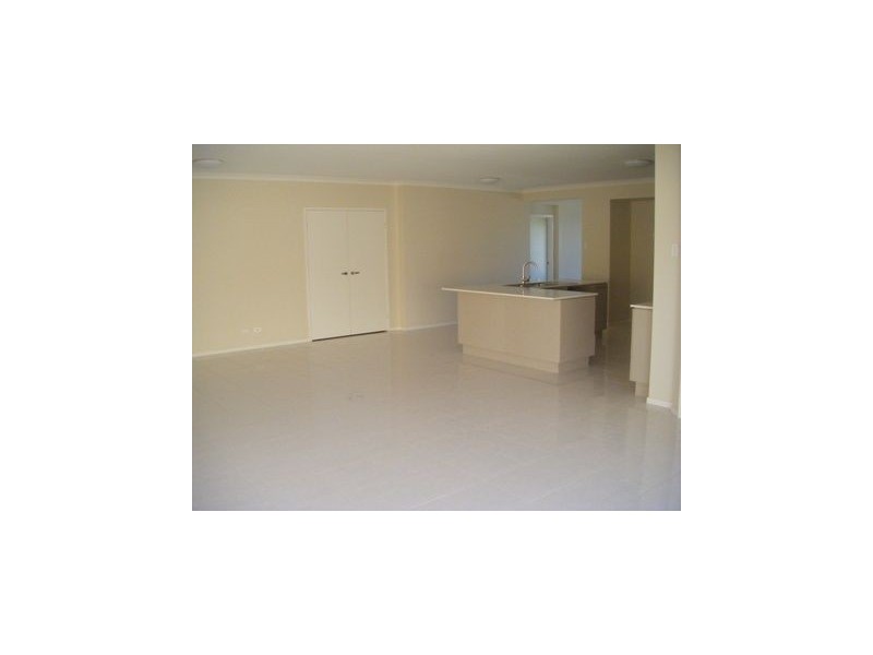 19 Rawlins Sreet, North Lakes QLD 4509