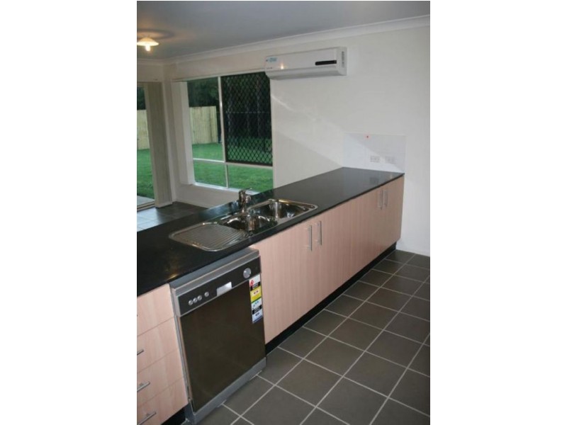 5/51 Silkyoak Drive, Morayfield QLD 4506