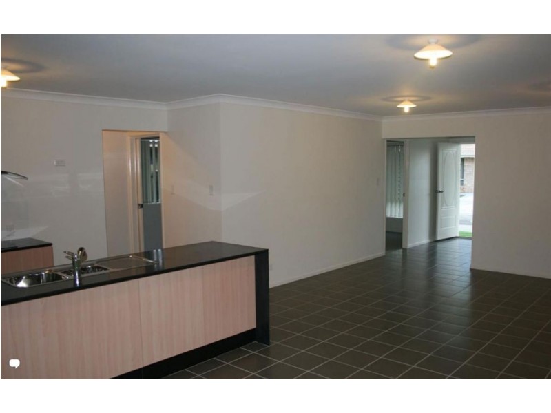 5/51 Silkyoak Drive, Morayfield QLD 4506