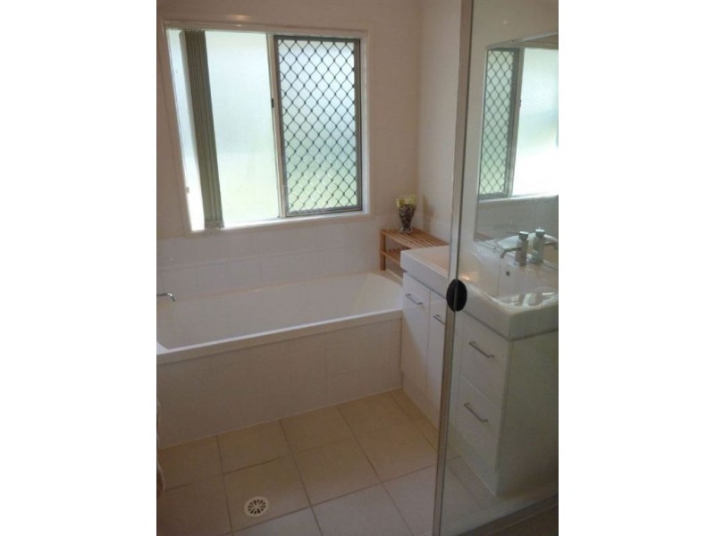 5/51 Silkyoak Drive, Morayfield QLD 4506