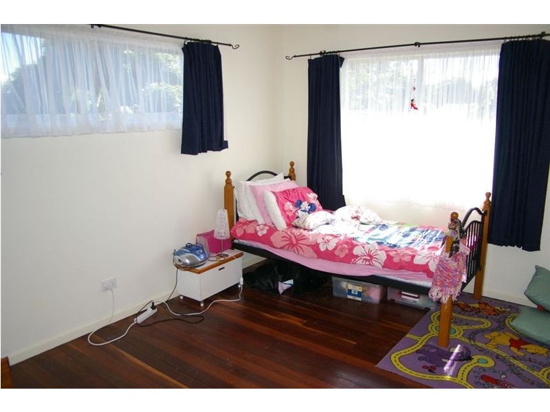 4 Mavor Street, Clontarf QLD 4019