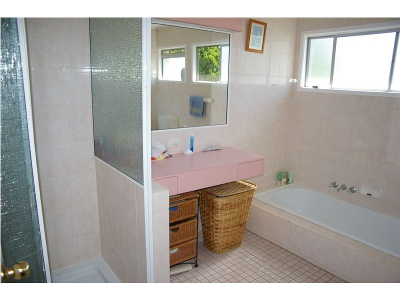 4 Mavor Street, Clontarf QLD 4019