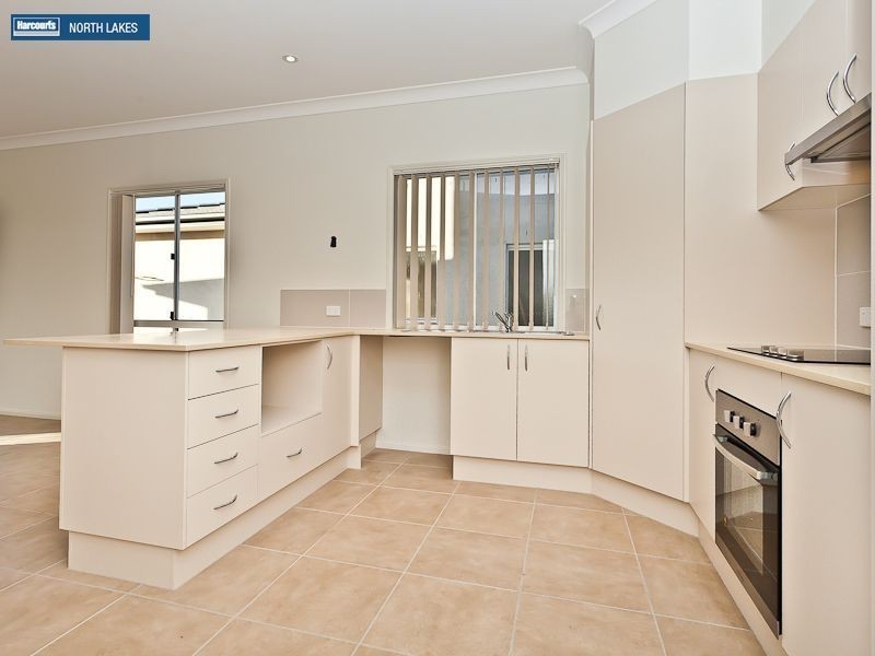 37 Riviera Crescent, North Lakes QLD 4509
