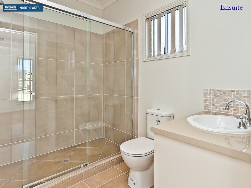 37 Riviera Crescent, North Lakes QLD 4509