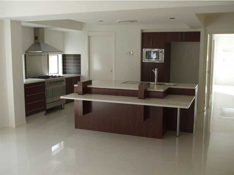 21 Warabi Cr, North Lakes QLD 4509