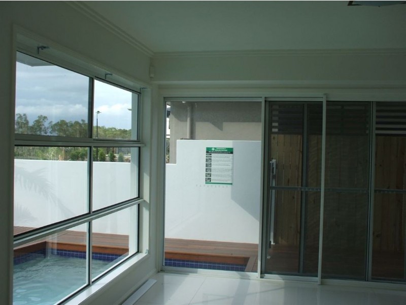 21 Warabi Cr, North Lakes QLD 4509