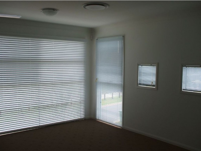 21 Warabi Cr, North Lakes QLD 4509