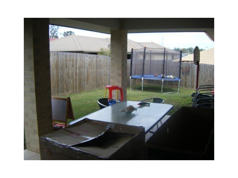 8 Michael David Drive, Warner QLD 4500