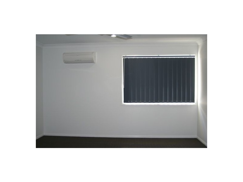 1/5 Kangaroo Street, North Lakes QLD 4509