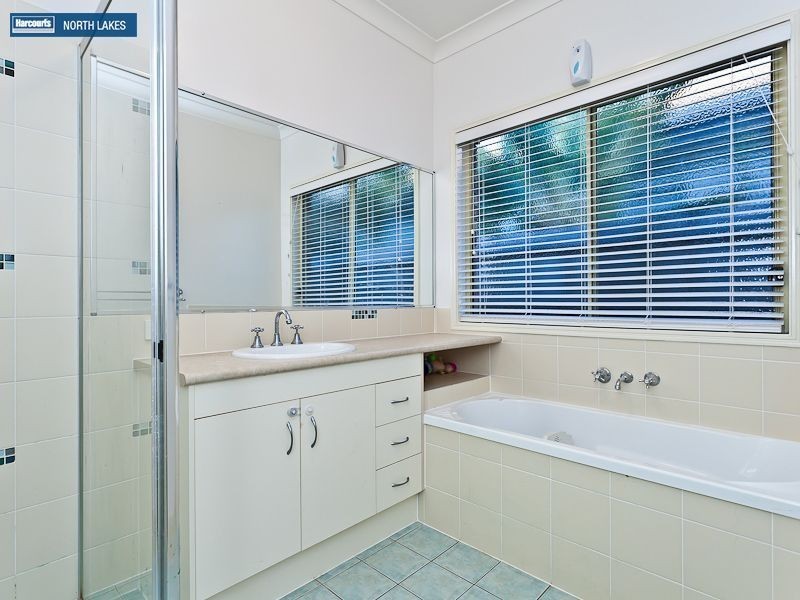 37 Kurrajong Circuit, North Lakes QLD 4509