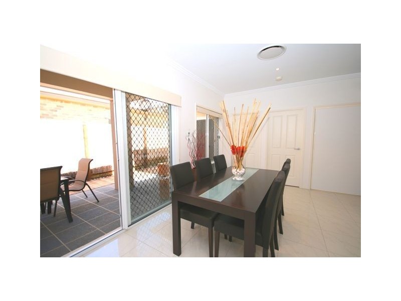 34 Kowari Cres, North Lakes QLD 4509