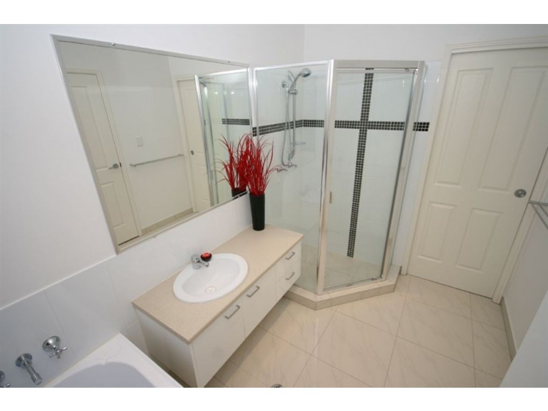 34 Kowari Cres, North Lakes QLD 4509