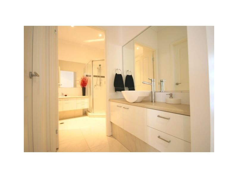 34 Kowari Cres, North Lakes QLD 4509