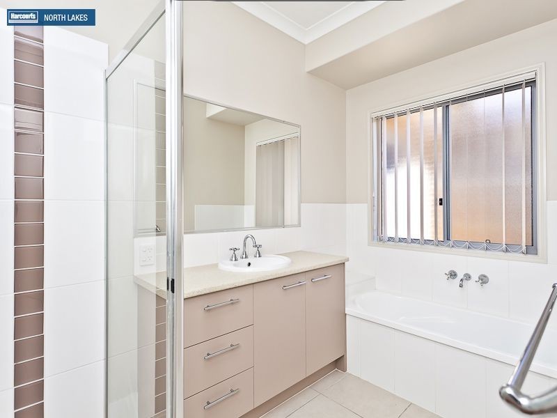 30 Mulgara Crt, North Lakes QLD 4509