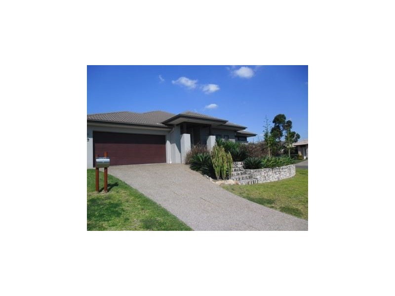 2 Warabi Cr, North Lakes QLD 4509
