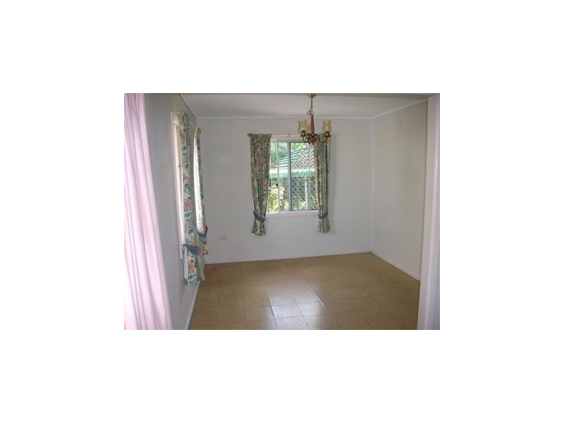 39 Benson Street, Scarborough QLD 4020