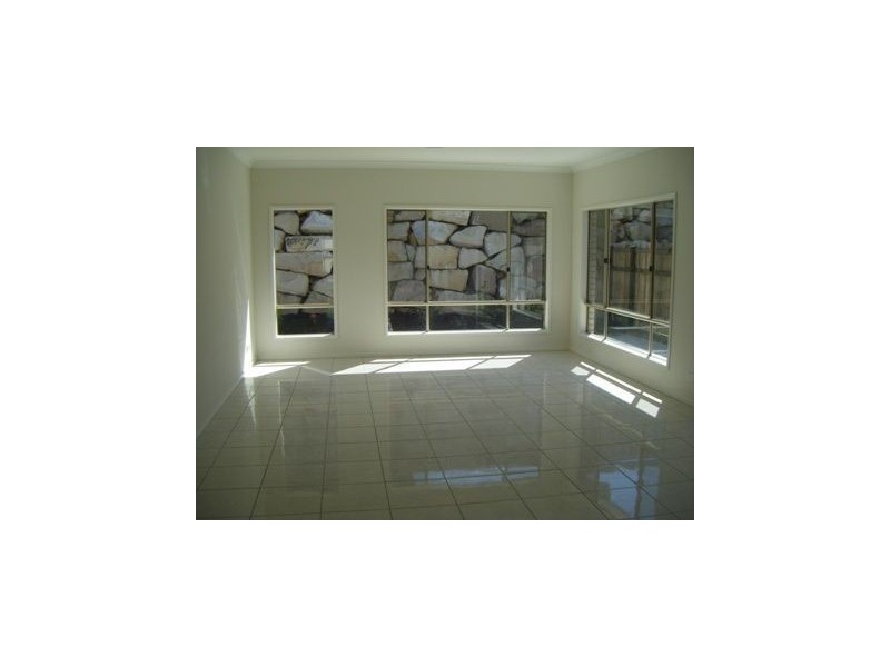 11 Morgan Street, North Lakes QLD 4509