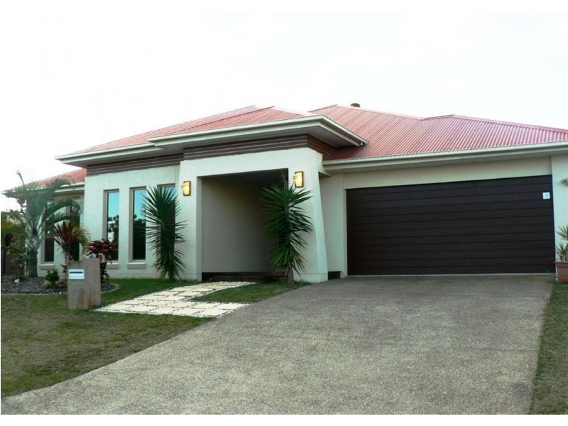 16 Nicklaus Pde, North Lakes QLD 4509