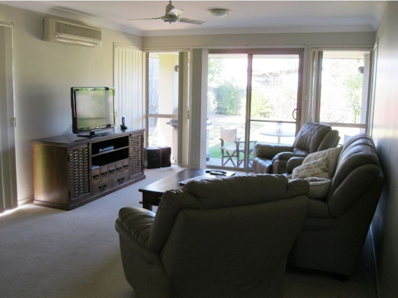 65 Southerden Dr, North Lakes QLD 4509