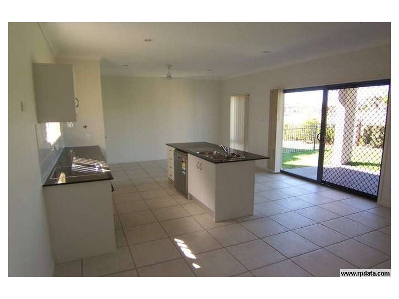 10 Riley Court, North Lakes QLD 4509
