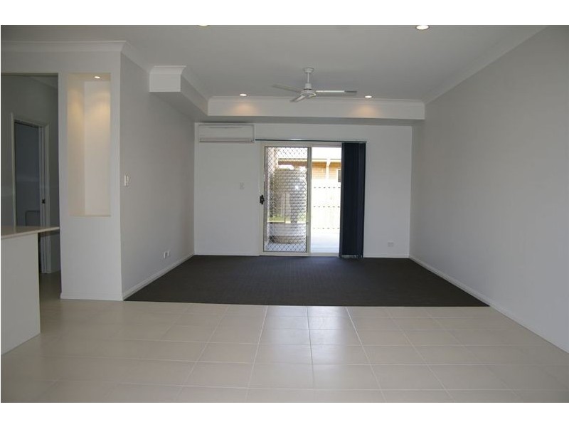 1/5 Kangaroo Street, North Lakes QLD 4509