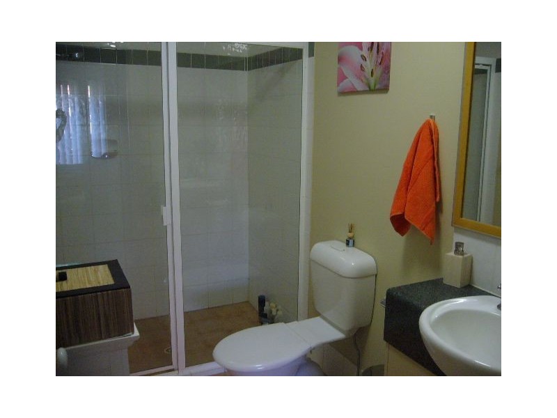 1 Page, North Lakes QLD 4509