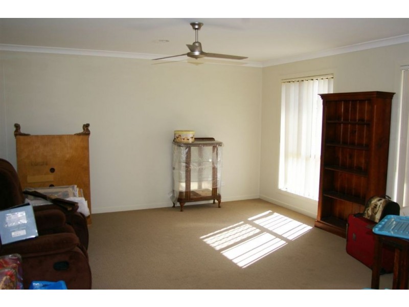 70 Ridgegarden Drive, Morayfield QLD 4506