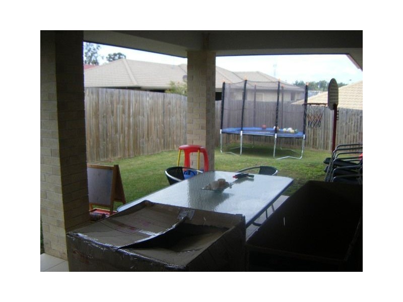 8 Michael David Drive, Warner QLD 4500