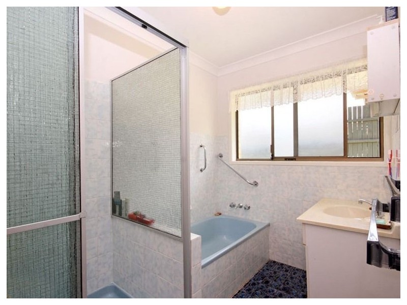 8 Pamrick Crescent, Clontarf QLD 4019