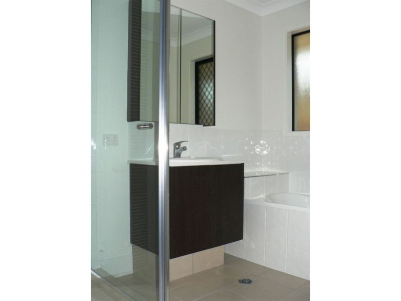 17 Kingston Ct, North Lakes QLD 4509