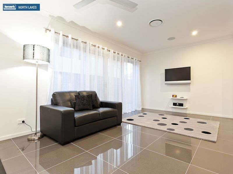 40 Nicklaus Parade, North Lakes QLD 4509