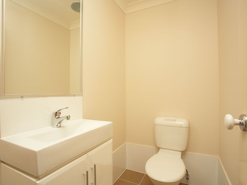 26 Whitlock Drive, Rothwell QLD 4022