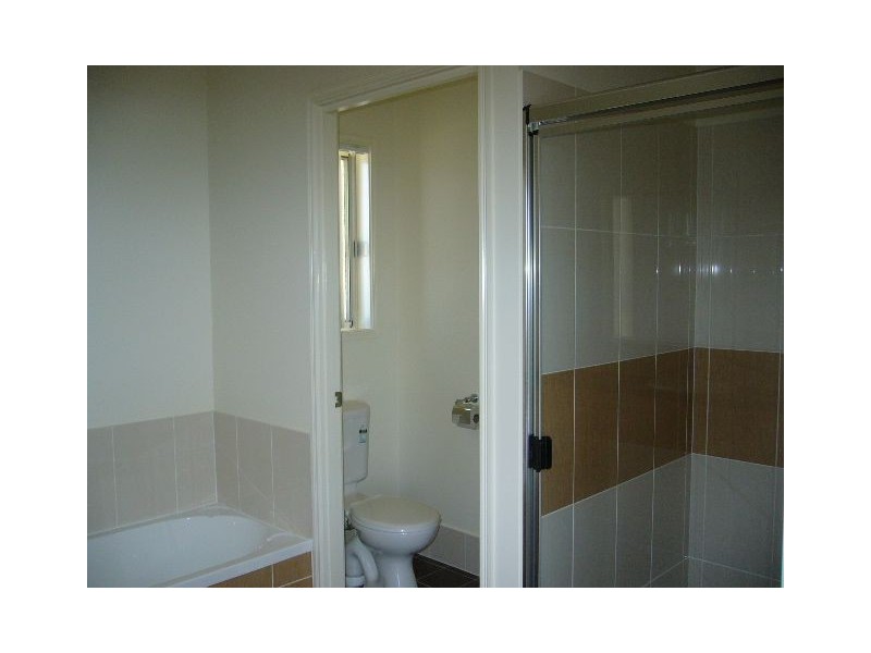 6 Armour Close, North Lakes QLD 4509