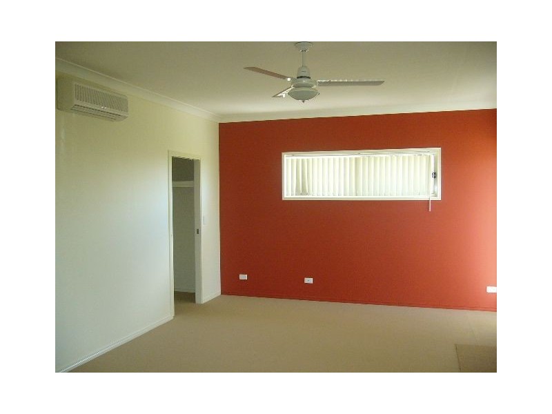 6 Armour Close, North Lakes QLD 4509