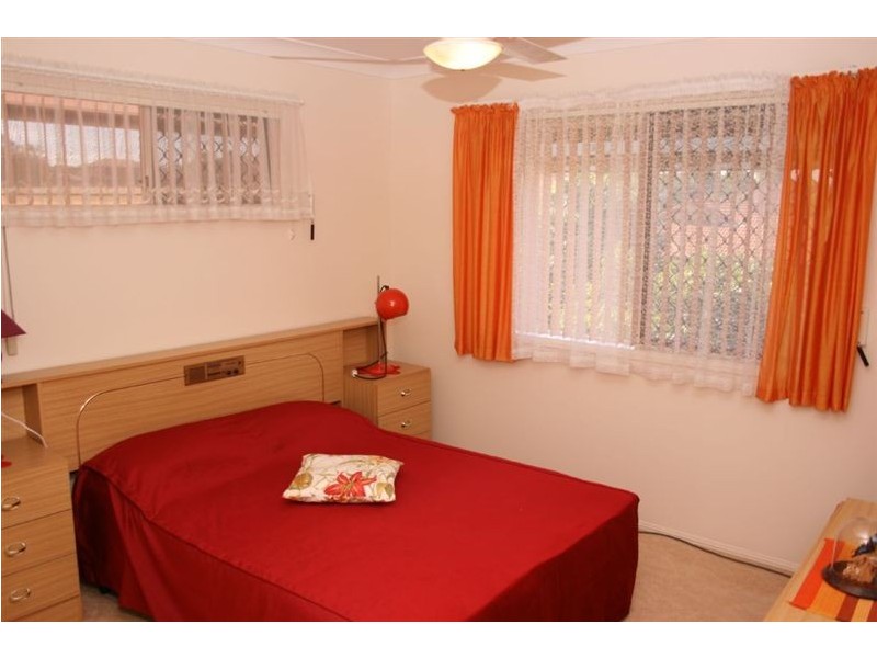 32 Lochside Drive, North Lakes QLD 4509