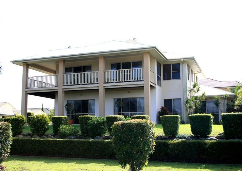 2 Chilton Crescent, North Lakes QLD 4509