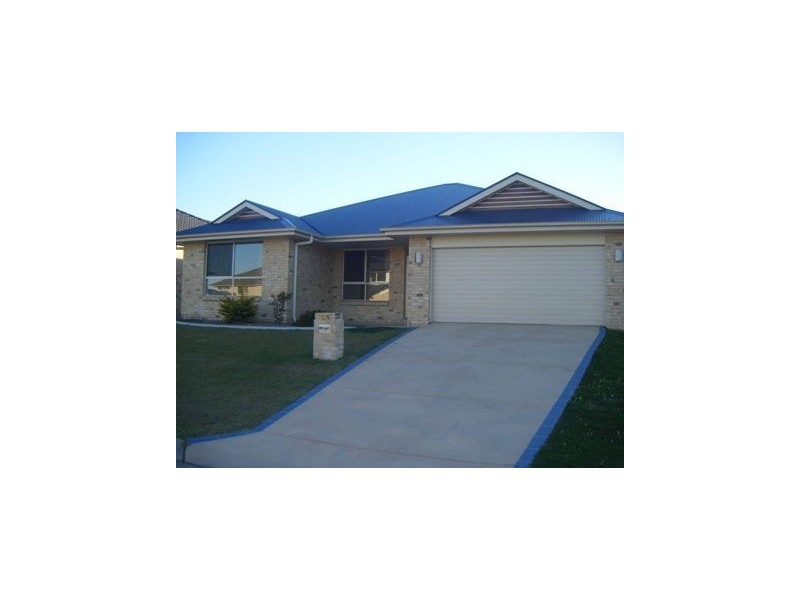 35 Wallaroo Circuit, North Lakes QLD 4509