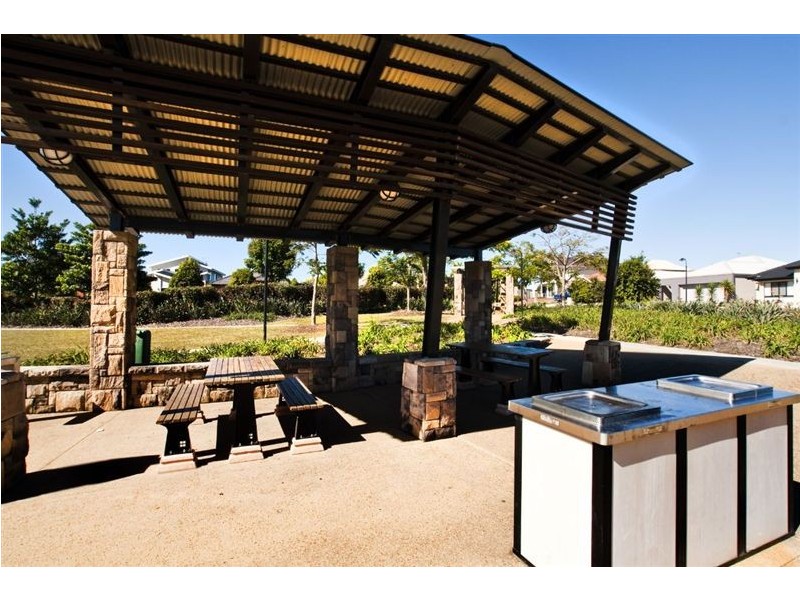 10 Riley Court, North Lakes QLD 4509