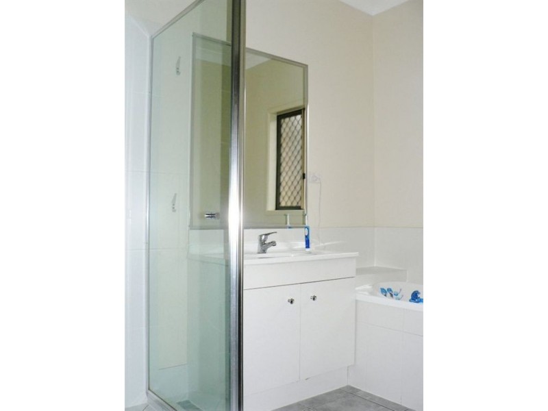 40 Kurrajong Cct, North Lakes QLD 4509