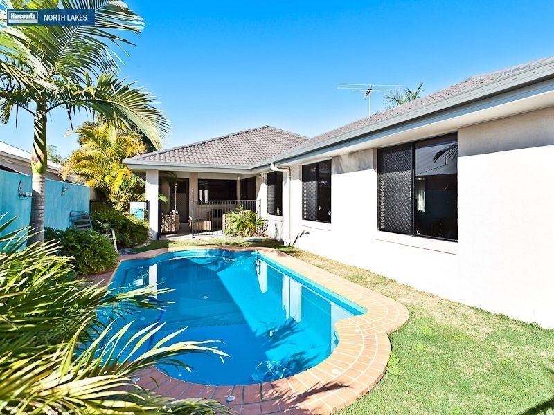 24 Dotterel Crescent, North Lakes QLD 4509